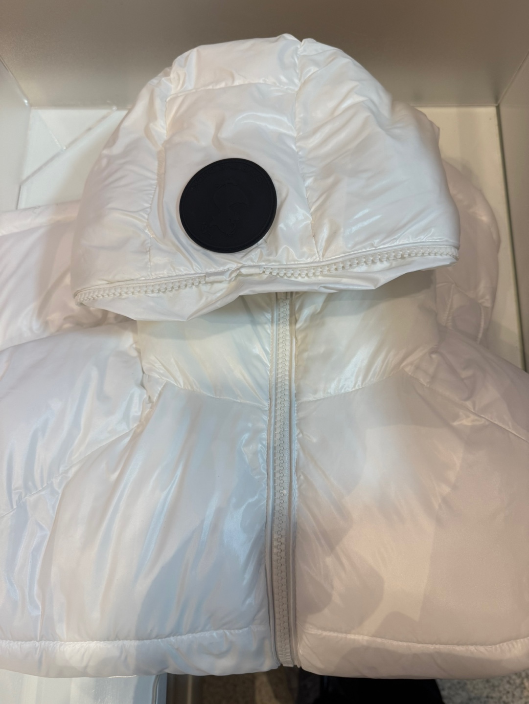 흰색조끼패딩